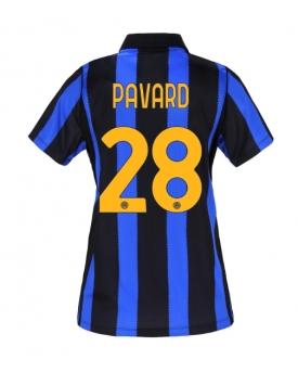 Inter Milan Benjamin Pavard #28 Maglia Gara Casa Repliche 2026-27 Donna Maniche Corte Inter Milan Benjamin Pavard #28 Maglia Gara Casa Repliche 2026-27 Donna Maniche Corte